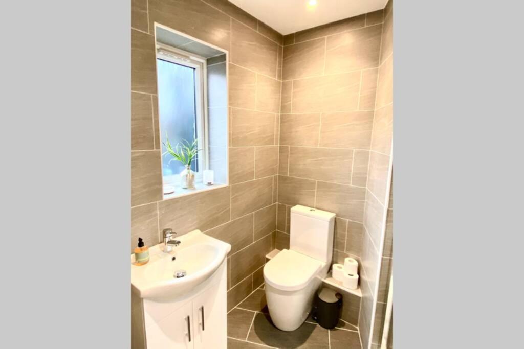 Stunning New Apartment Set In St Leonards On Sea Hollington  Eksteriør billede